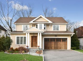 346 Heathcote Rd, Scarsdale, NY 10583