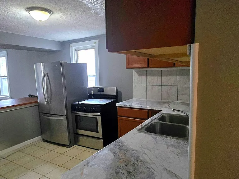 5022 Guy Ave — Photo 3