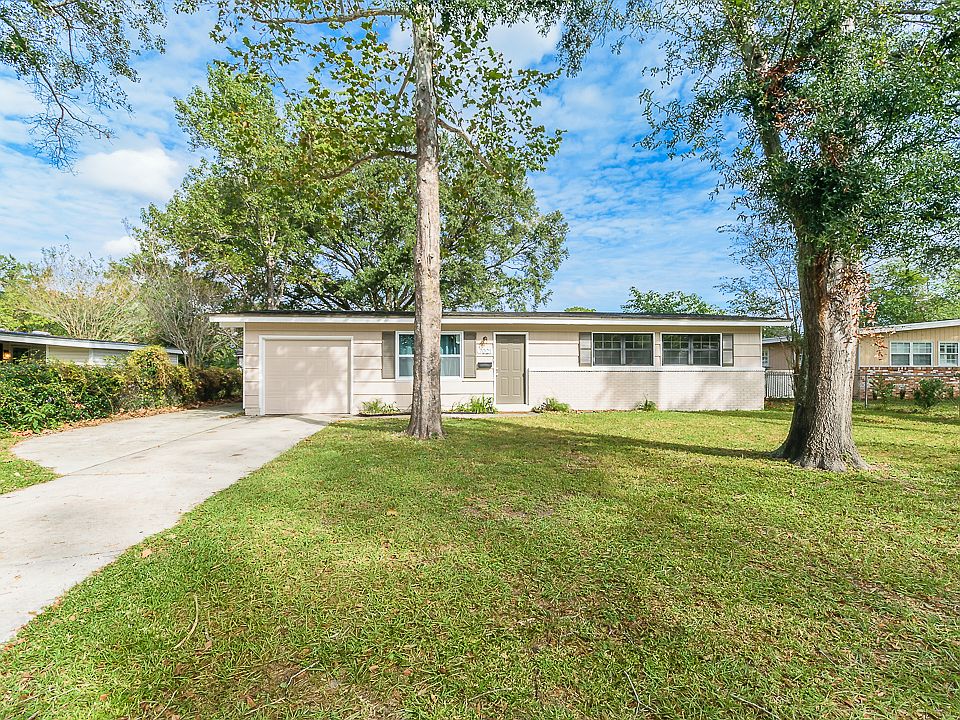 2nd image of 7021 Hielo Dr
