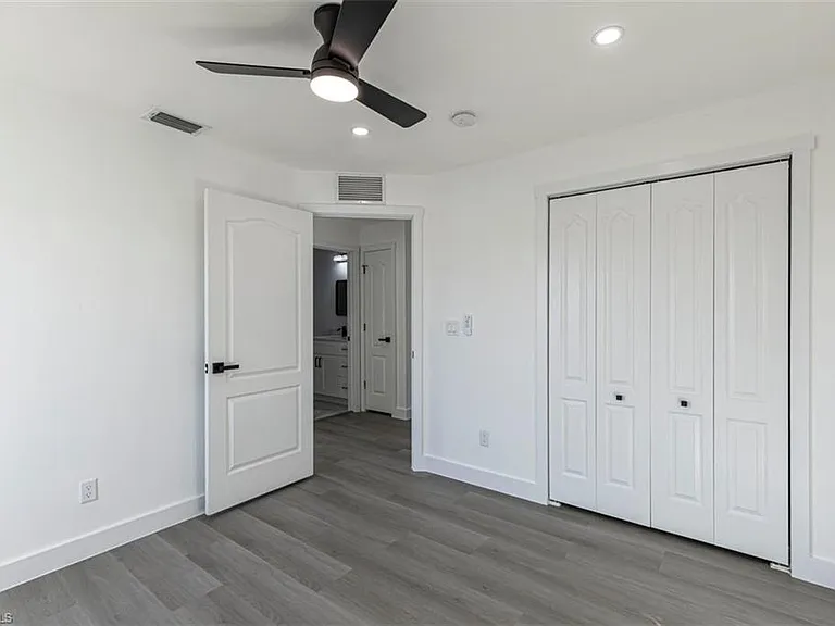 1230 NW 13th Ave — Photo 18