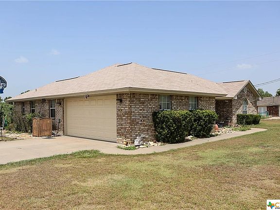 3rd image of 520 Hood Dr