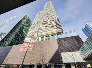 88 Harbour St #1004, Toronto, ON M5J 0C3