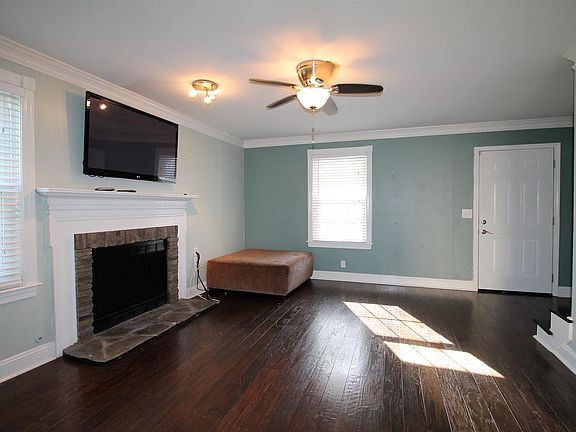 4th image of 1250 Carriage Park Dr