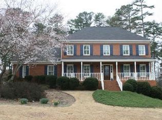 2584 Bridgewood Ln, Snellville, GA 30078
