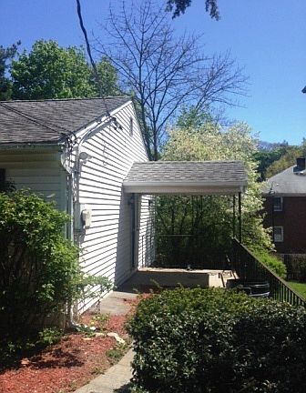 3rd image of 34 N Lawn Ave