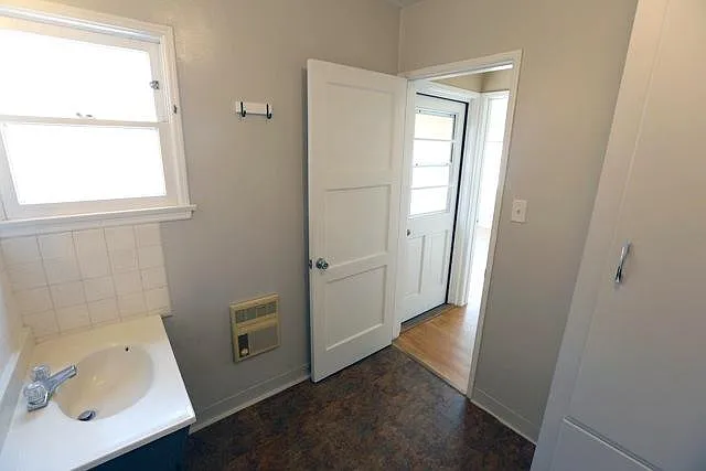 4317 Westlawn Ave — Photo 12