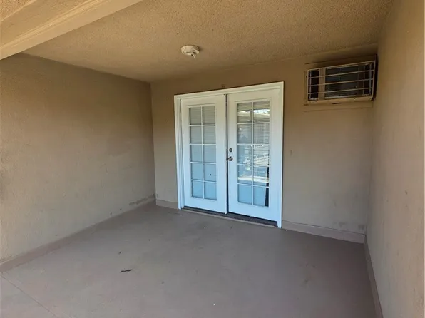 7490 Magnolia Ave, Riverside, CA