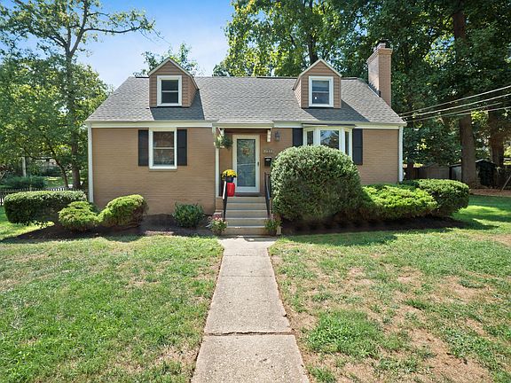 2nd image of 6923 Jefferson Ave