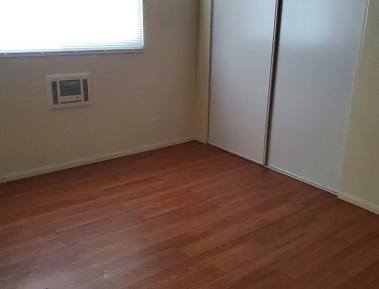 2224 Primrose Ave #10 — Photo 13