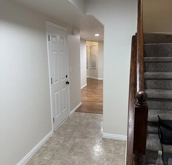 276 N Bliss Ct — Photo 2