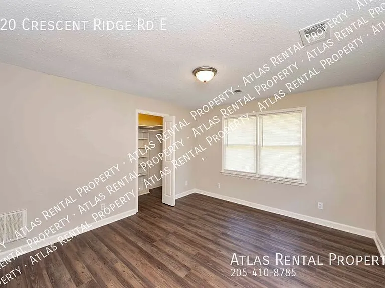 720 Crescent Ridge Rd E — Photo 17
