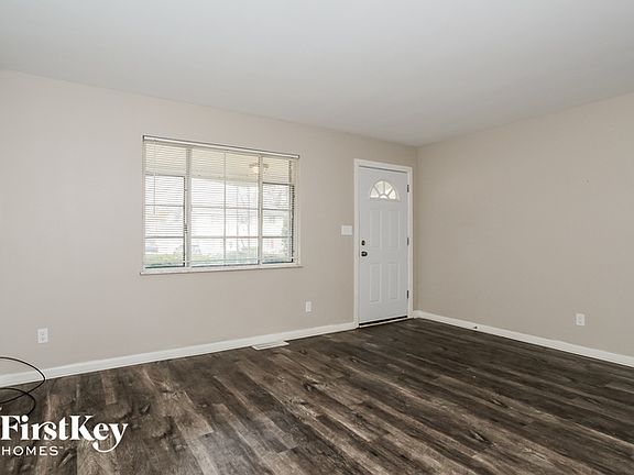 4th image of 11082 Donora Ln