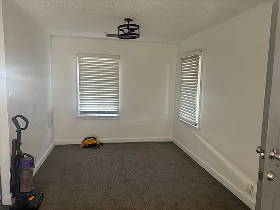 4th image of 739 E 91st St