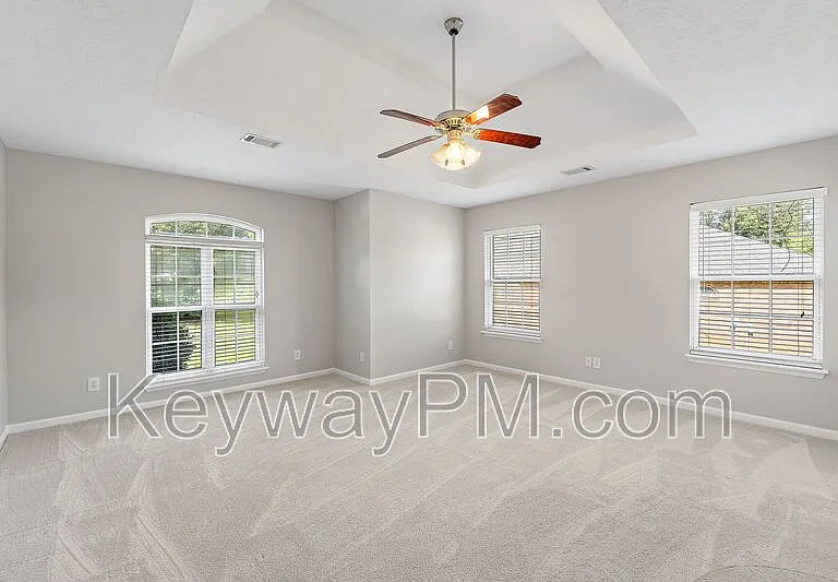 845 Prairie Ln — Photo 11
