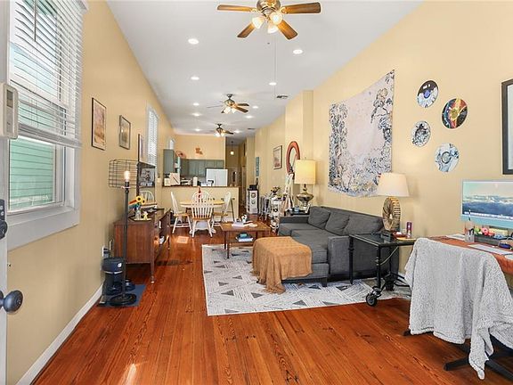 4th image of 417-19 S Genois St