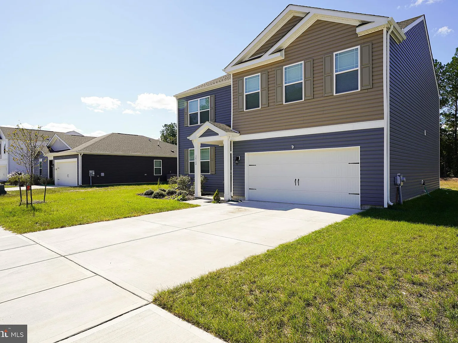 5 bed, 2556 sqft, $2,550 — Photo 4