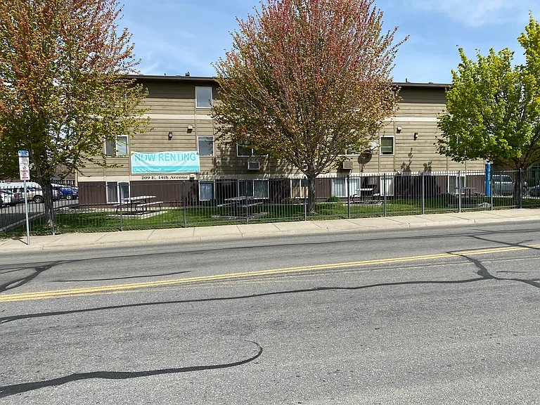 Cascade Village — Photo 8