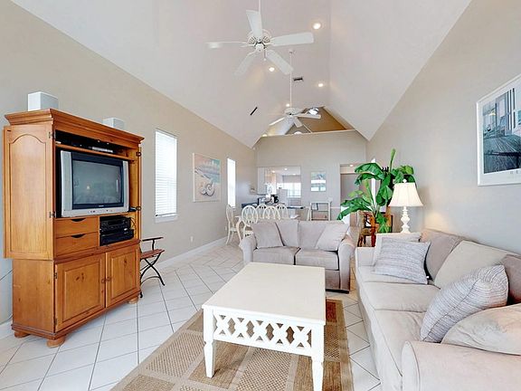 5th image of 120 E Gorrie Dr