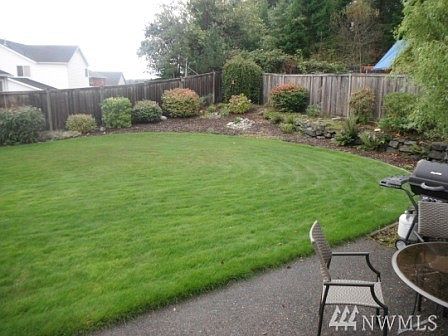 2nd image of 1798 Burnside Ave