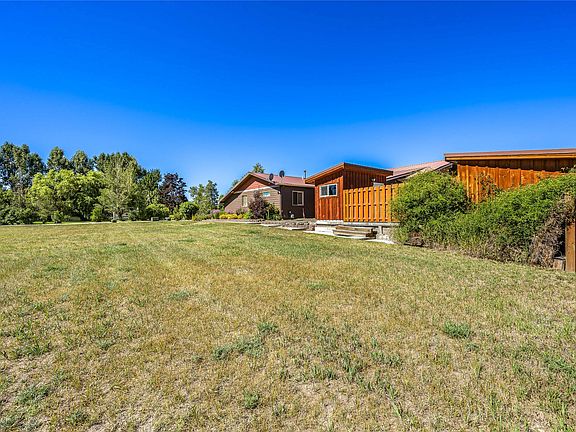 4th image of 3960 Houk Way
