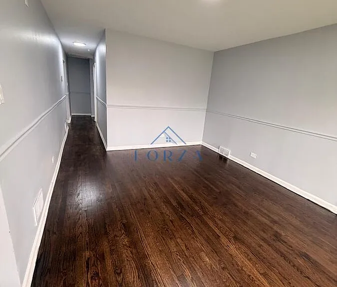 12141 S Wentworth Ave — Photo 4