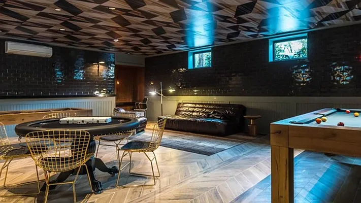 Rented by Nooklyn NYC LLC | media 47