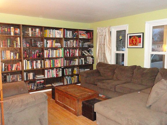 3rd image of 18 Thrasher Cir
