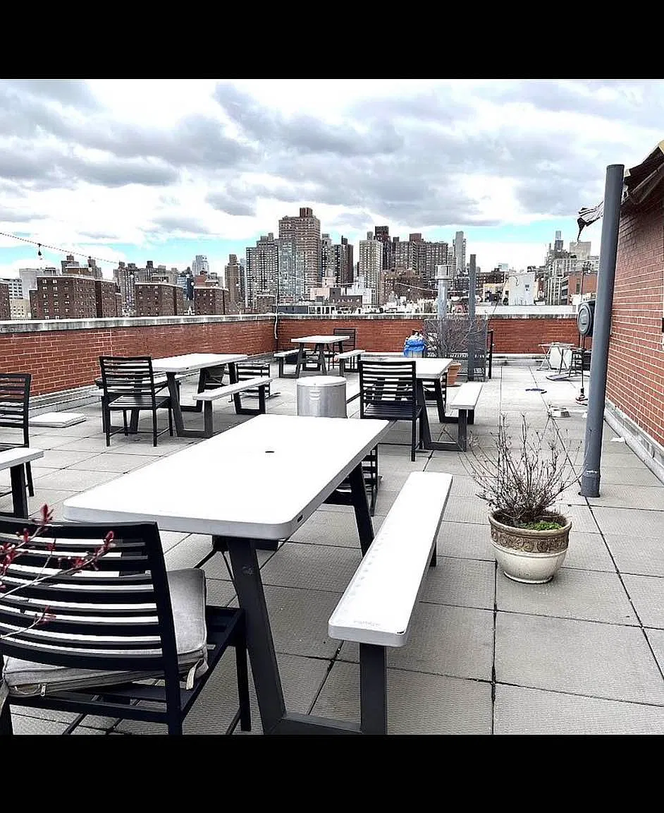 1677 Lexington Ave — Photo 3