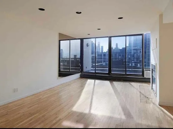 130 Barrow Street image 1 of 11