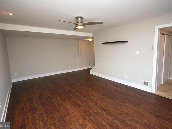 4th image of 9765 Hagel Cir Suite D