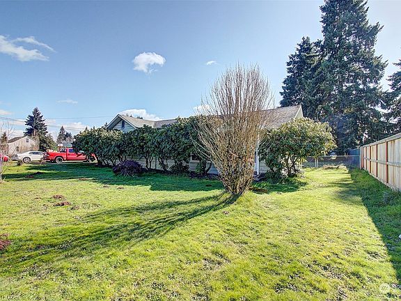 2nd image of 6813 NE 139th Avenue