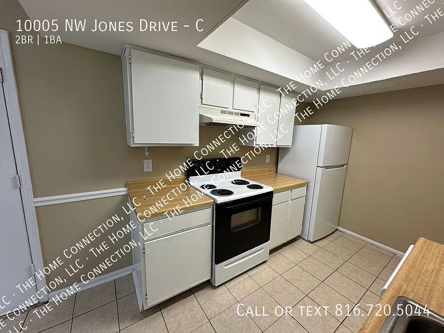 Prime Parkville Location! — Photo 3