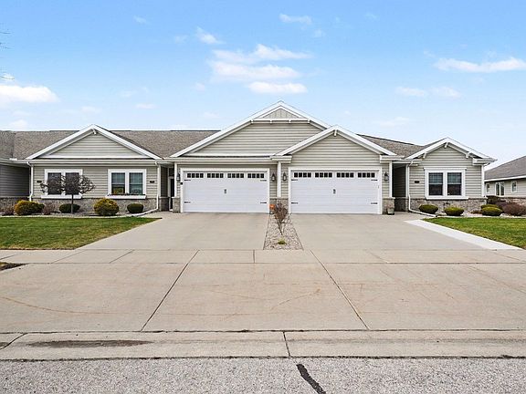 2nd image of 600 Breaker Cove Dr
