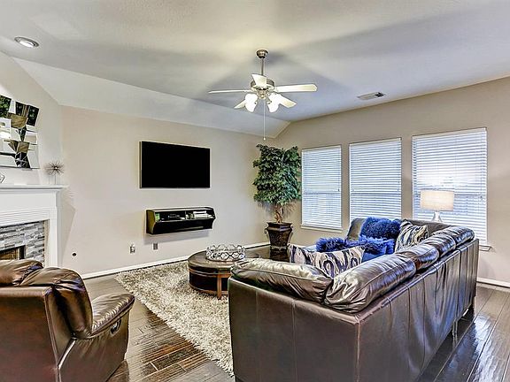 4th image of 3606 Pillar Cove Ln