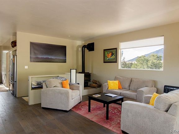 5th image of 147 S Hemlock Street