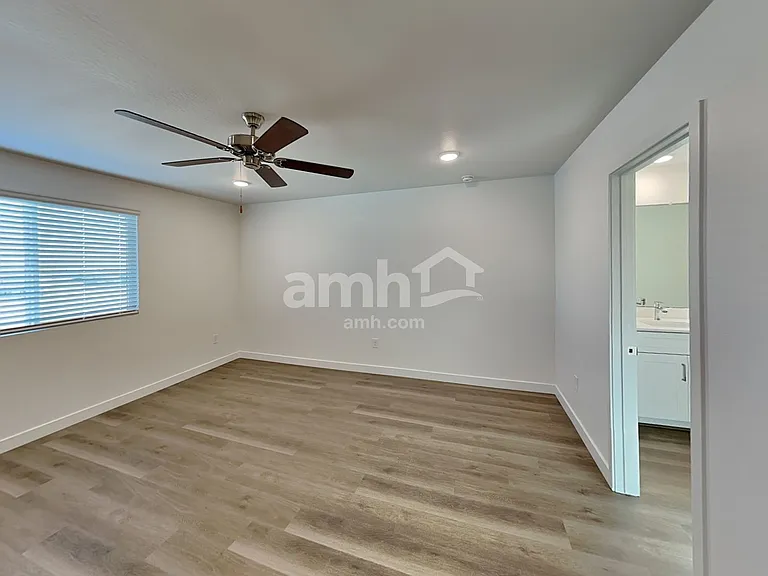 4536 S 98th Ln — Photo 11