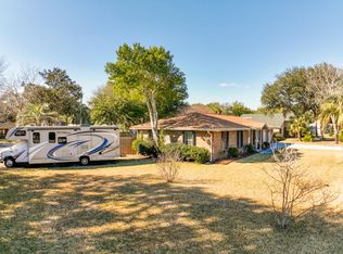 735 Spring Lake Dr, Destin, FL 32541