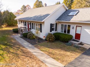 18 Lincoln Ave, South Glens Falls, NY 12803