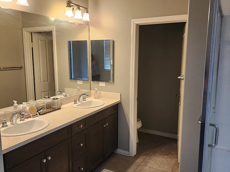 14709 Marist Ln — Photo 6