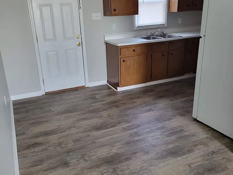 117 Spring Circle Dr — Photo 4