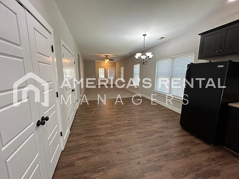 5584 Park Side Rd — Photo 9
