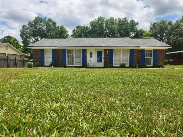 1305 Fletcher Dr, Phenix City, AL 36867