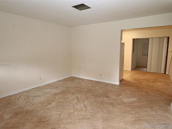 3rd image of 4961 SW 92nd Ave