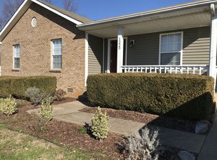 1223 Crystal Dr, Clarksville, TN 37042
