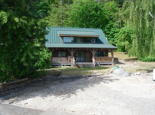 9334 S Lakeshore Rd, Chelan, WA 98816