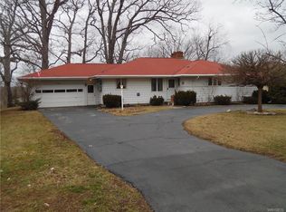 4474 Lower River Rd, Lewiston, NY 14092