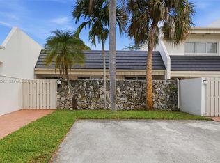 8105 SW 81st Ct, Miami, FL 33143