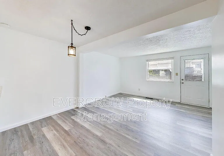3741 Lima Ct — Photo 5
