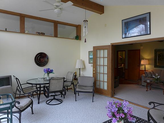 5th image of 6867 Warrington Dr