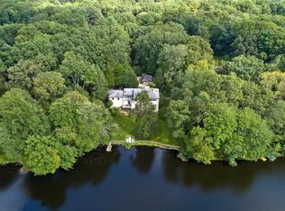 10 Pheasant Rd W, Pound Ridge, NY 10576